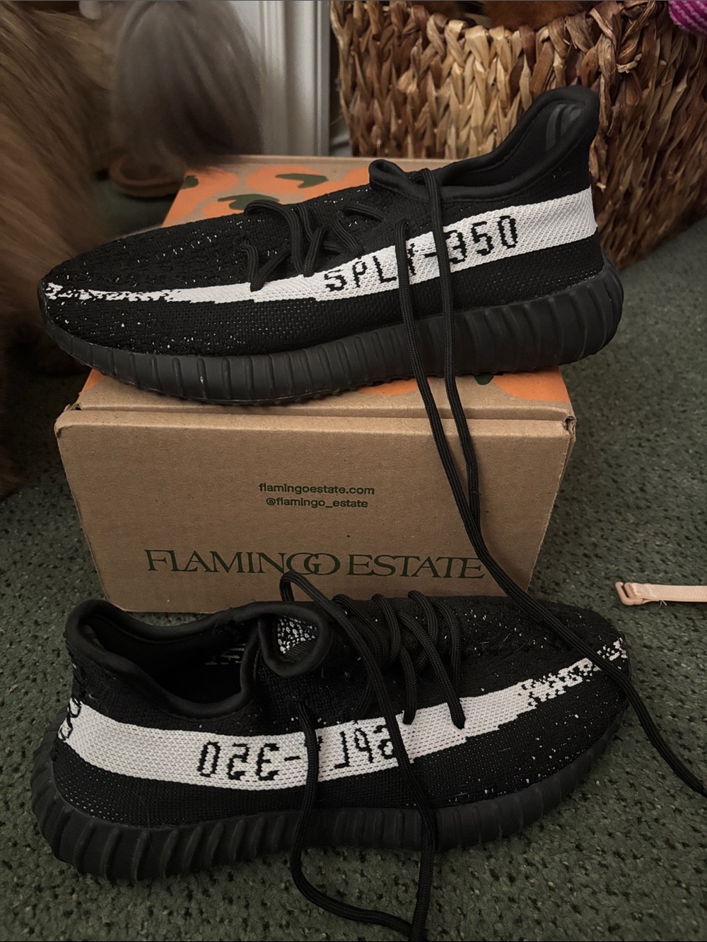 Authentic Yeezy Boost 350 V2 "Oreo" Core
Black White Size 7.5 W / 6.5 M